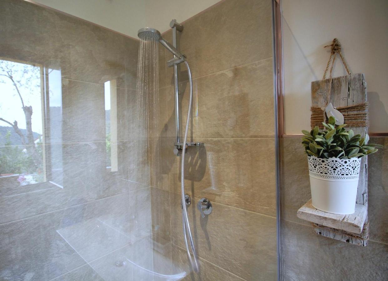 Il Rosale A Celle Ligure Bed & Breakfast エクステリア 写真