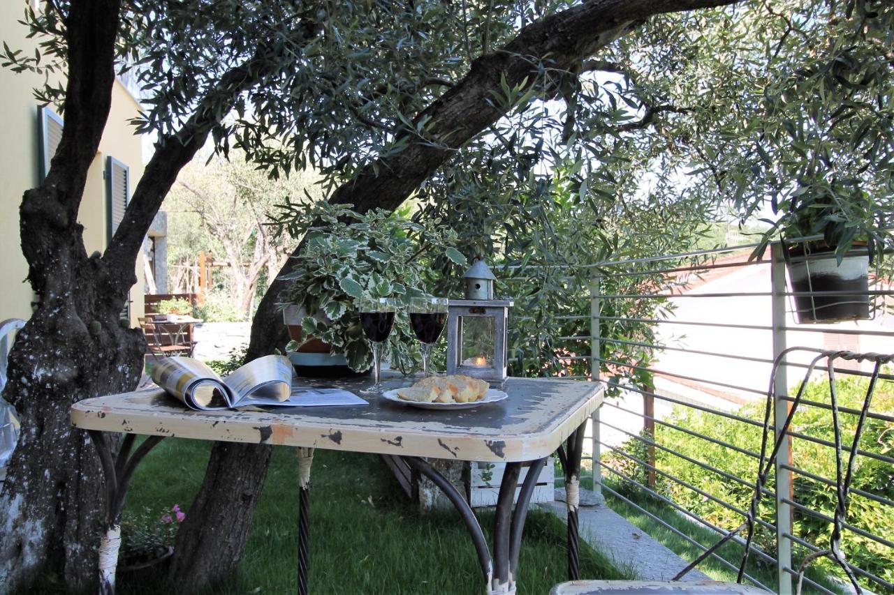 Il Rosale A Celle Ligure Bed & Breakfast エクステリア 写真
